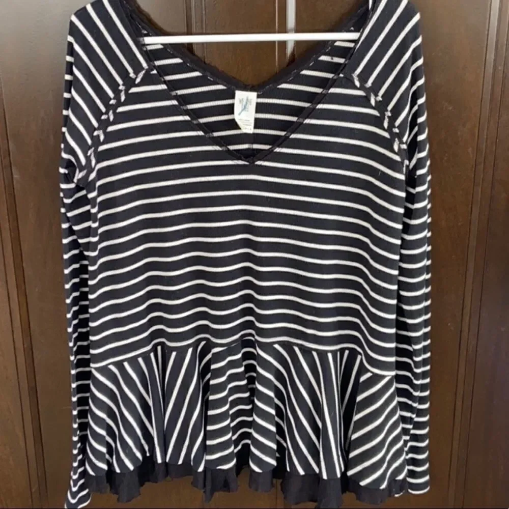 𝅺EUC Free People top